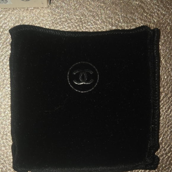 CHANEL Les Beiges Natural Eyeshadow Palette - Picture 3 of 6